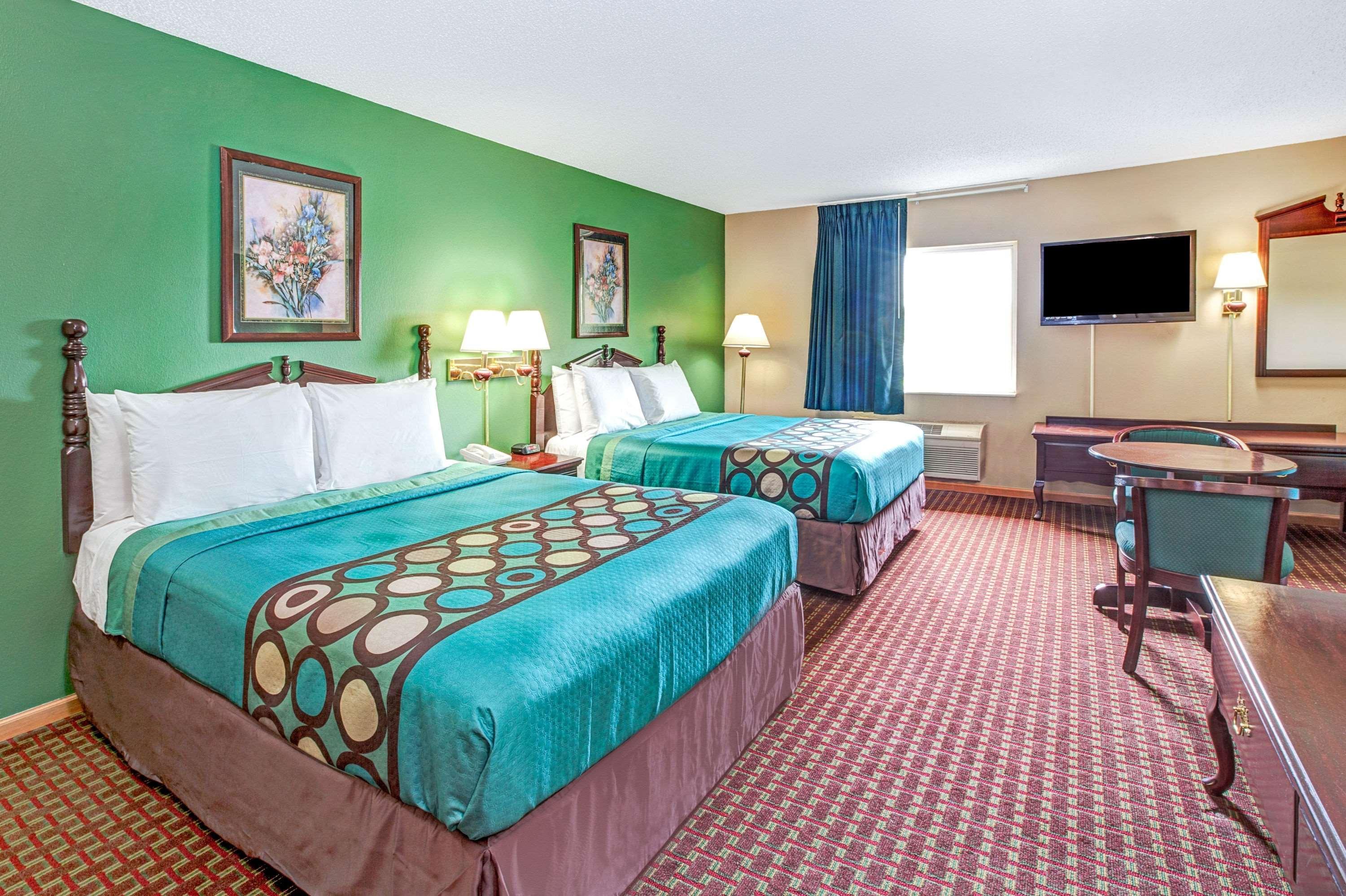 Super 8 By Wyndham Mchenry Fox Lake Area Exterior foto