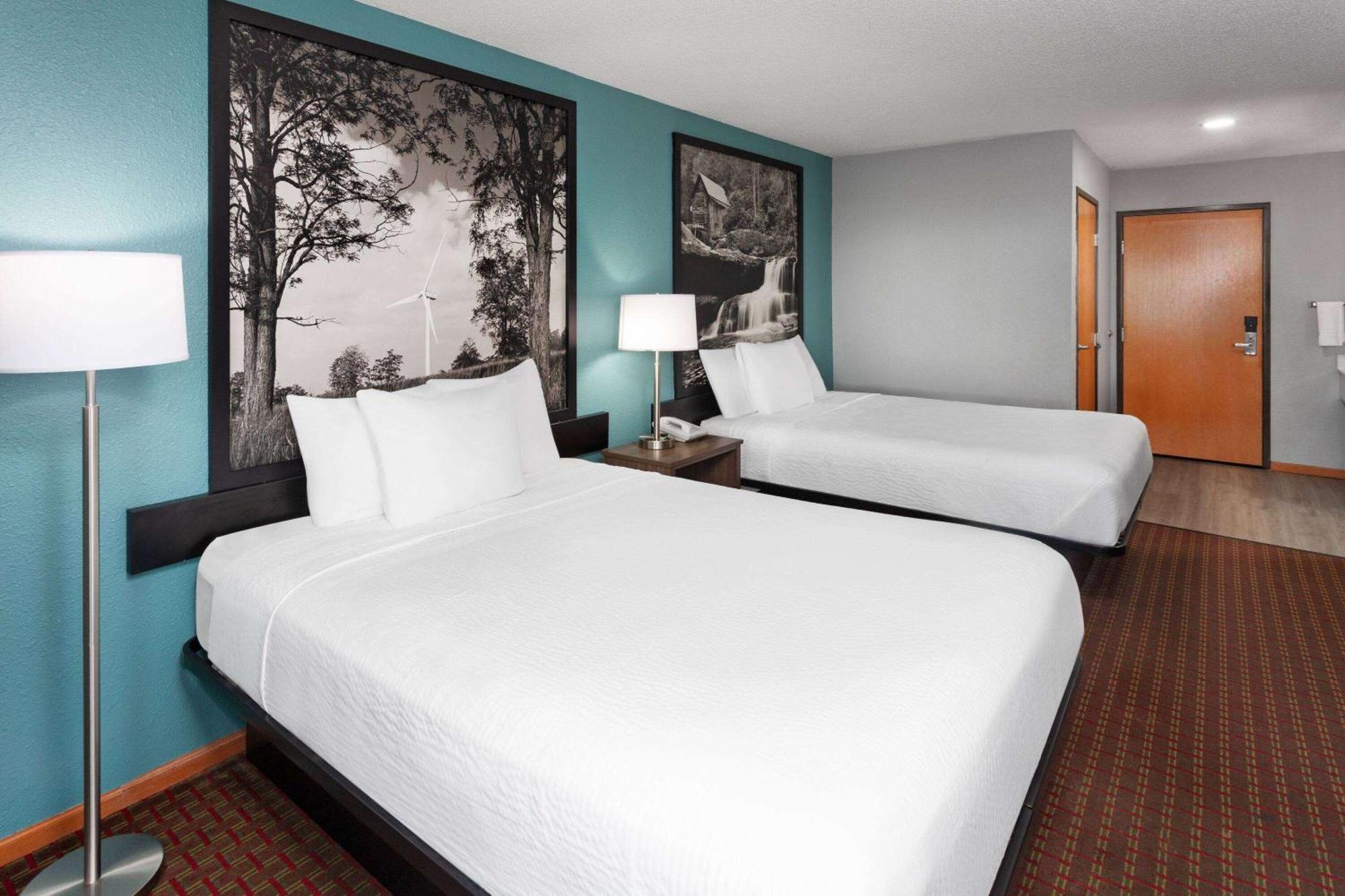 Super 8 By Wyndham Mchenry Fox Lake Area Exterior foto