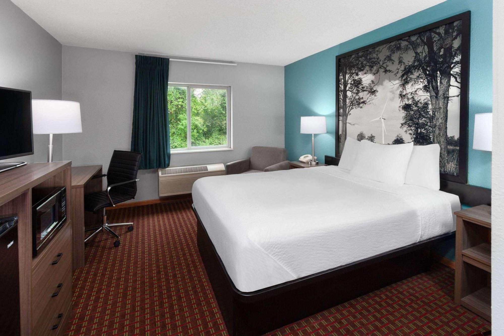 Super 8 By Wyndham Mchenry Fox Lake Area Exterior foto